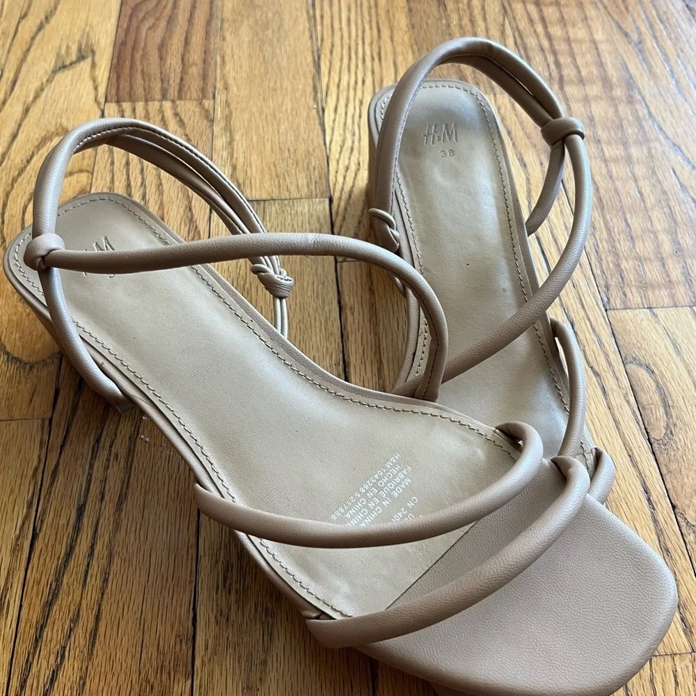 H&M Women's Beige Strappy Heels